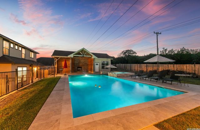 7215 AVERY RD, Live Oak, TX 78233