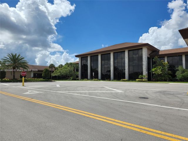 12501 SW 14th St 314R, Pembroke Pines, FL 33027
