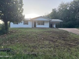 336 W Boundary Street, Holly Springs, MS 38635