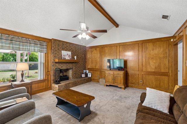 2206 Sexton Drive, Arlington, TX 76015