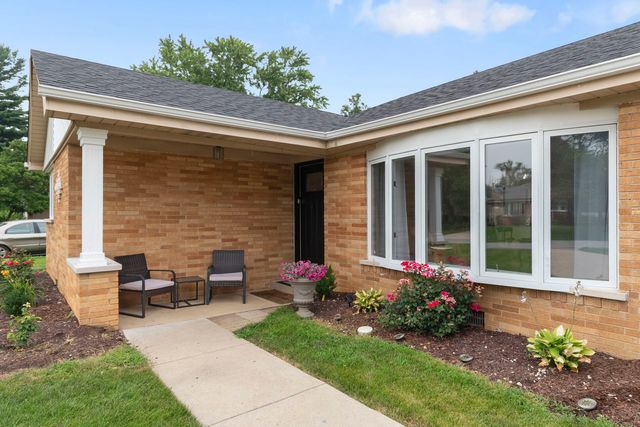 12607 S Meade Avenue, Palos Heights, IL 60463