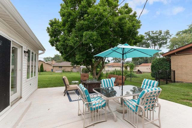 12607 S Meade Avenue, Palos Heights, IL 60463