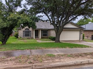 1406 Royce LN, Cedar Park, TX 78613