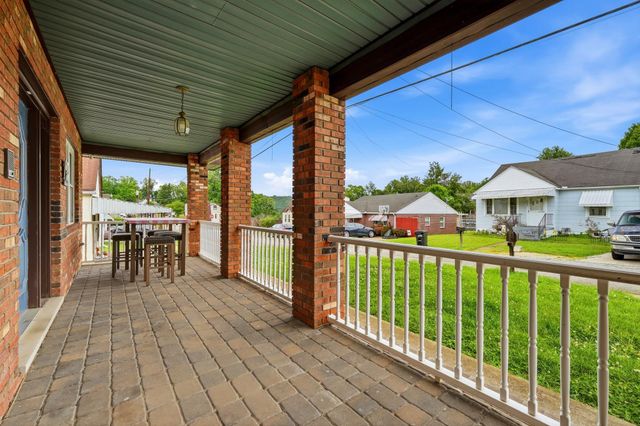 249 Thomas Avenue, Huntington, WV 25705
