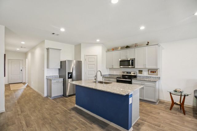 1279 Thornbird Trail, Sealy, TX 77474