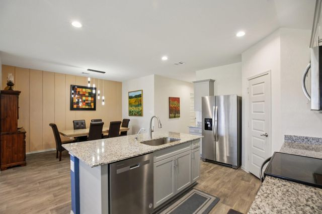 1279 Thornbird Trail, Sealy, TX 77474