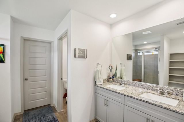 1279 Thornbird Trail, Sealy, TX 77474