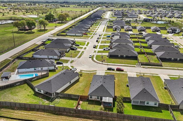 1279 Thornbird Trail, Sealy, TX 77474