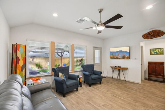 1279 Thornbird Trail, Sealy, TX 77474