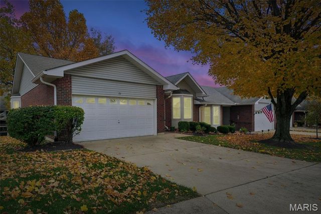 22 Biloxi Court, St Charles, MO 63303