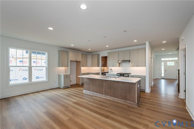 12470 N Crossing Dr, Manakin Sabot, VA 23103