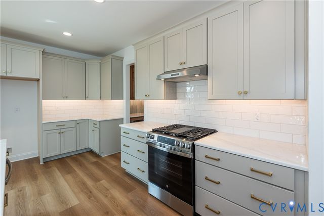 12470 N Crossing Dr, Manakin Sabot, VA 23103