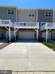 71 SWAN FIELD AVE, Ranson, WV 25438