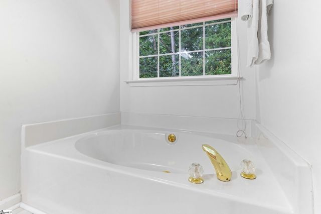 15 Birchstone Court, Simpsonville, SC 29681
