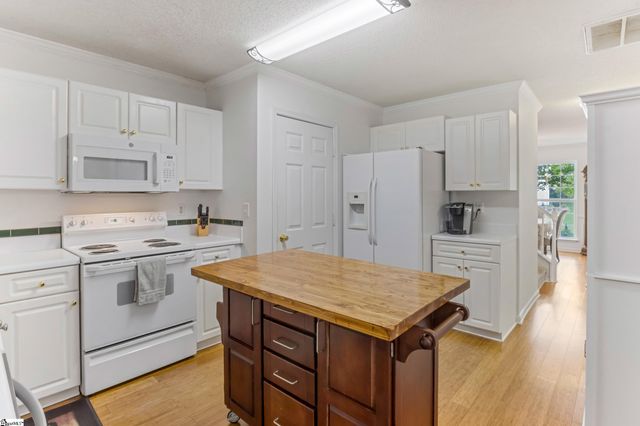 15 Birchstone Court, Simpsonville, SC 29681