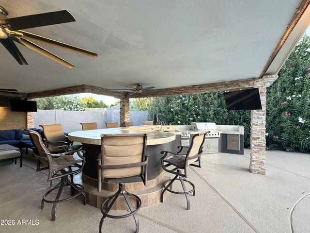 4628 W BLUEFIELD Avenue, Glendale, AZ 85308