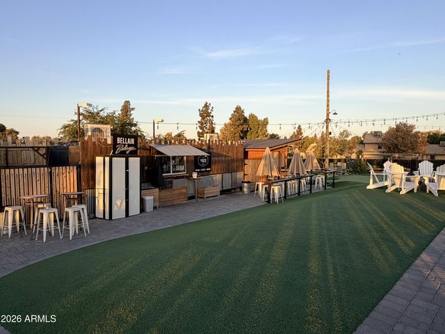 4628 W BLUEFIELD Avenue, Glendale, AZ 85308