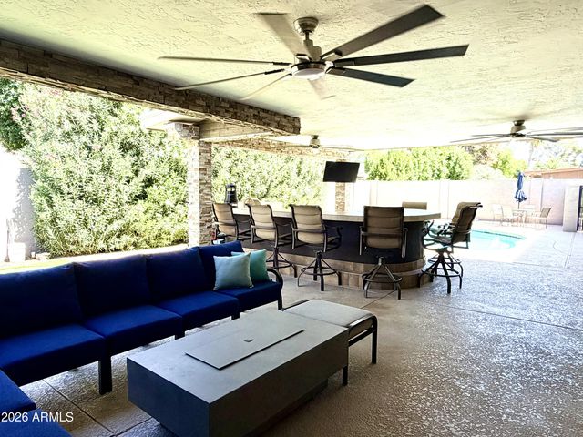 4628 W BLUEFIELD Avenue, Glendale, AZ 85308