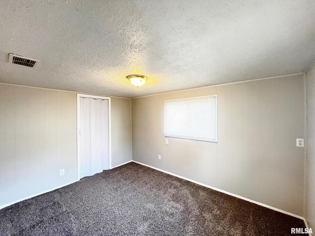 1219 W PURTSCHER Drive, Peoria, IL 61614