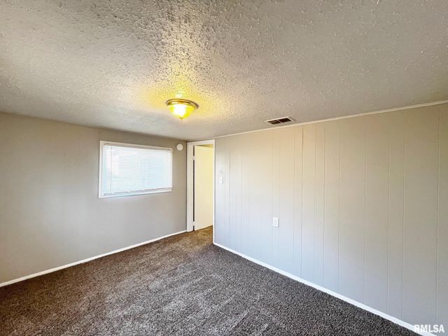 1219 W PURTSCHER Drive, Peoria, IL 61614