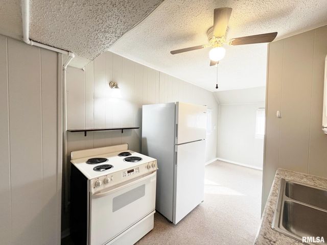 1219 W PURTSCHER Drive, Peoria, IL 61614