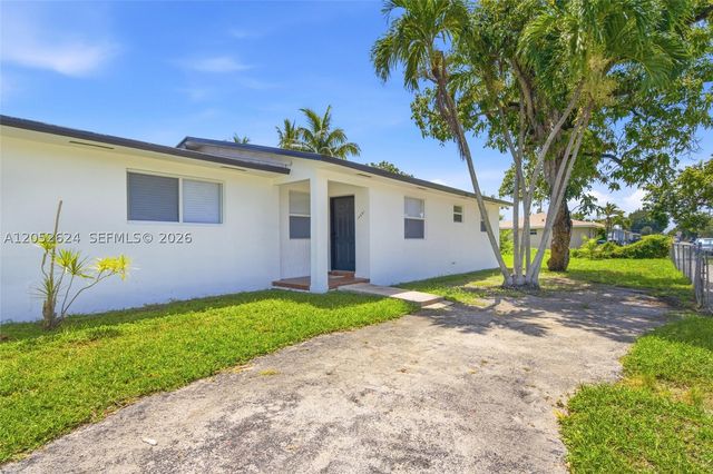 10841 NW 8th Ave, Miami, FL 33168