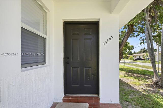 10841 NW 8th Ave, Miami, FL 33168
