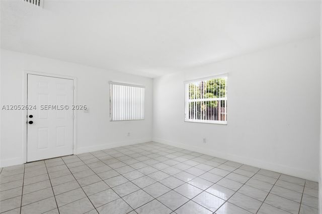 10841 NW 8th Ave, Miami, FL 33168
