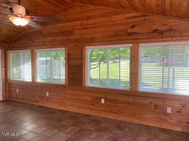 1700 Tee Court, Johnson City, TN 37601