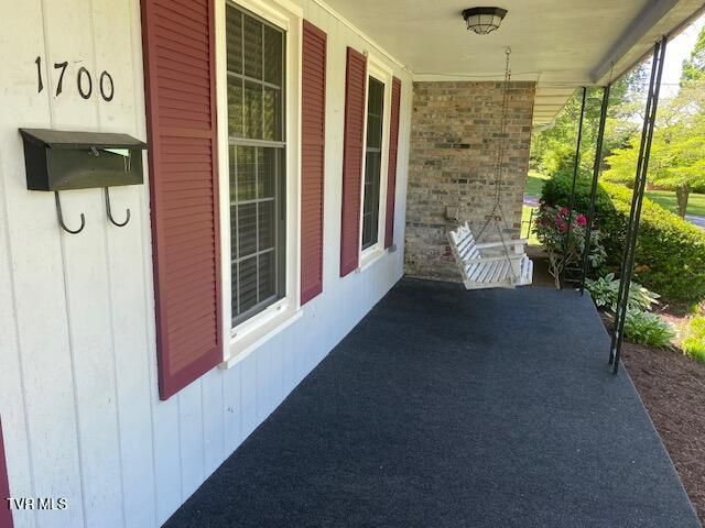 1700 Tee Court, Johnson City, TN 37601