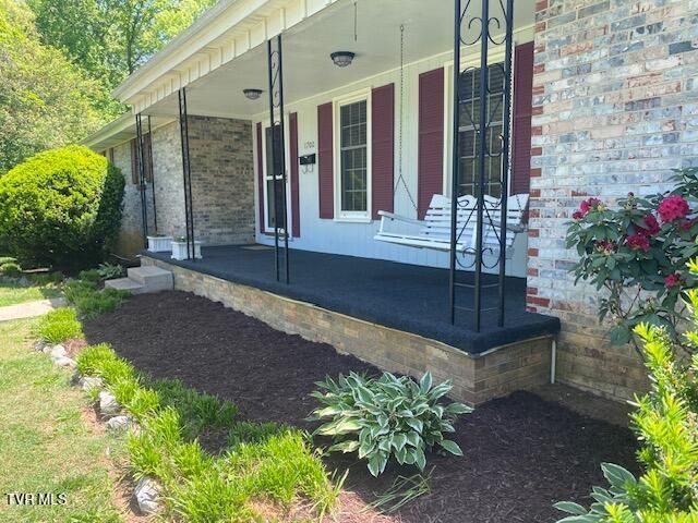 1700 Tee Court, Johnson City, TN 37601