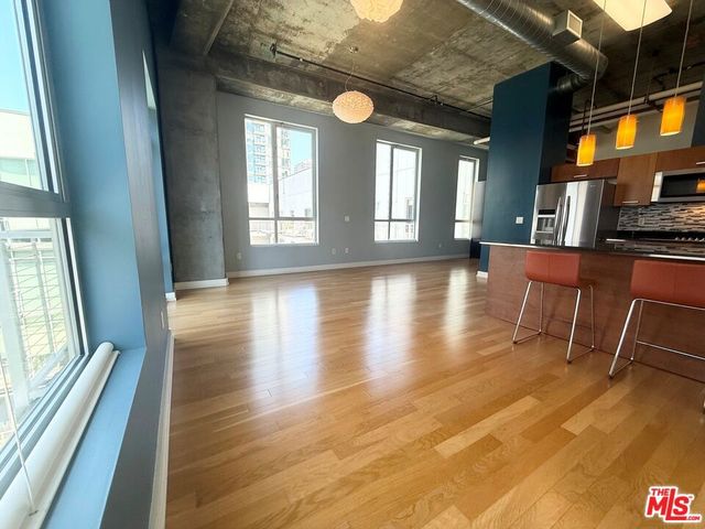 645 W 9th Street 731, Los Angeles, CA 90015