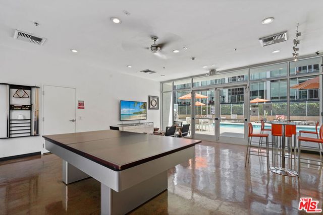 645 W 9th Street 731, Los Angeles, CA 90015