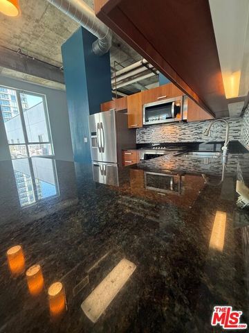 645 W 9th Street 731, Los Angeles, CA 90015