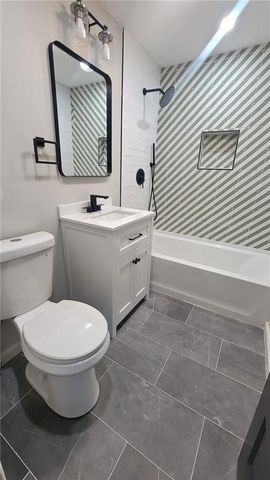 6000 Forest Avenue, Kansas City, MO 64110