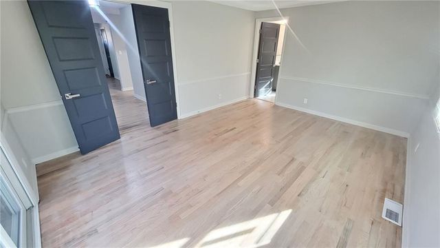 6000 Forest Avenue, Kansas City, MO 64110