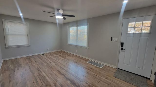 6000 Forest Avenue, Kansas City, MO 64110