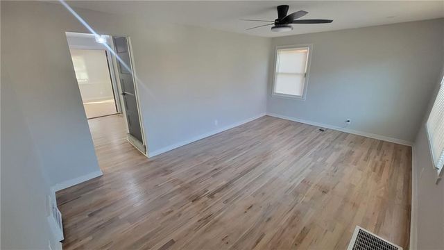 6000 Forest Avenue, Kansas City, MO 64110