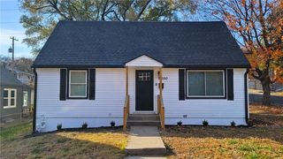 6000 Forest Avenue, Kansas City, MO 64110