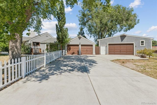 9305 W 5th Avenue, Lakewood, CO 80226