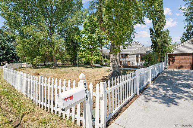 9305 W 5th Avenue, Lakewood, CO 80226