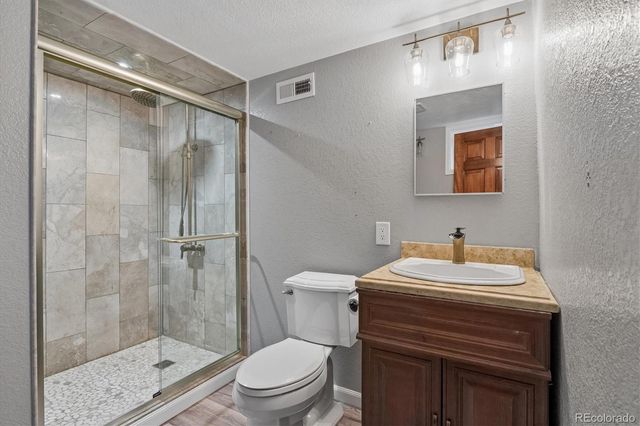 9305 W 5th Avenue, Lakewood, CO 80226