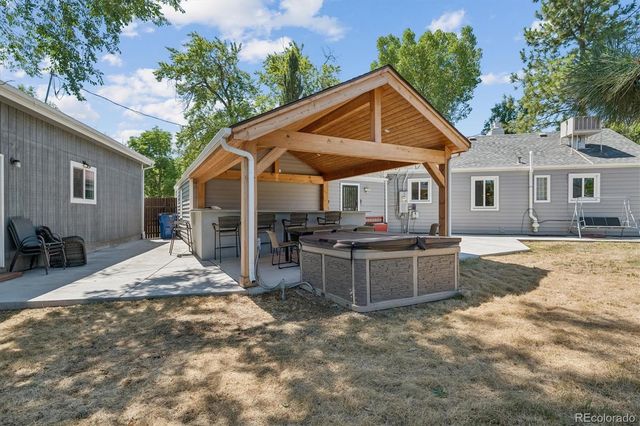 9305 W 5th Avenue, Lakewood, CO 80226