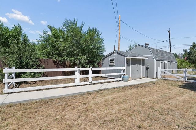 9305 W 5th Avenue, Lakewood, CO 80226