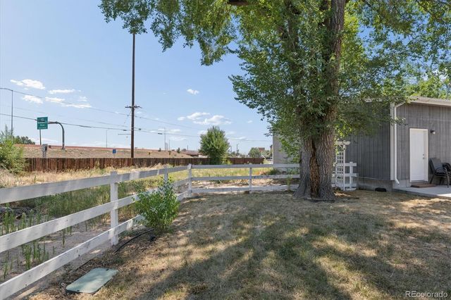 9305 W 5th Avenue, Lakewood, CO 80226