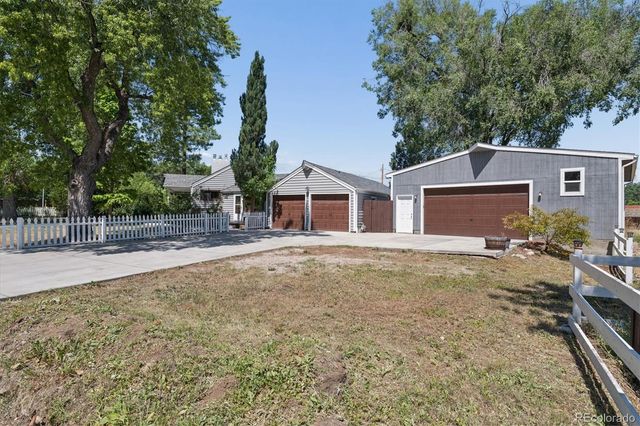 9305 W 5th Avenue, Lakewood, CO 80226