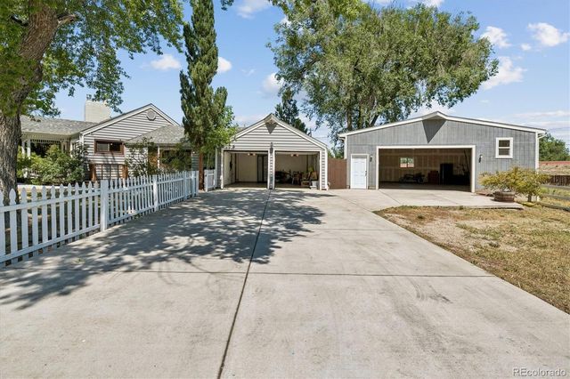 9305 W 5th Avenue, Lakewood, CO 80226
