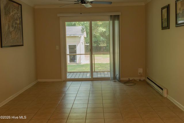 2922 Birdsong Circle, Grimesland, NC 27837