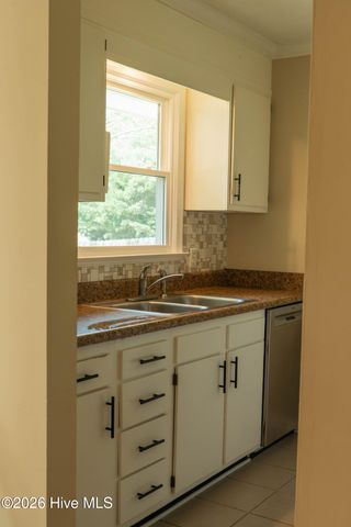 2922 Birdsong Circle, Grimesland, NC 27837