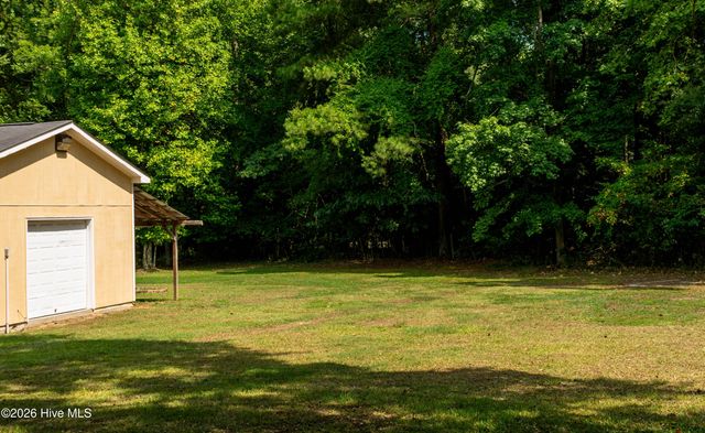 2922 Birdsong Circle, Grimesland, NC 27837